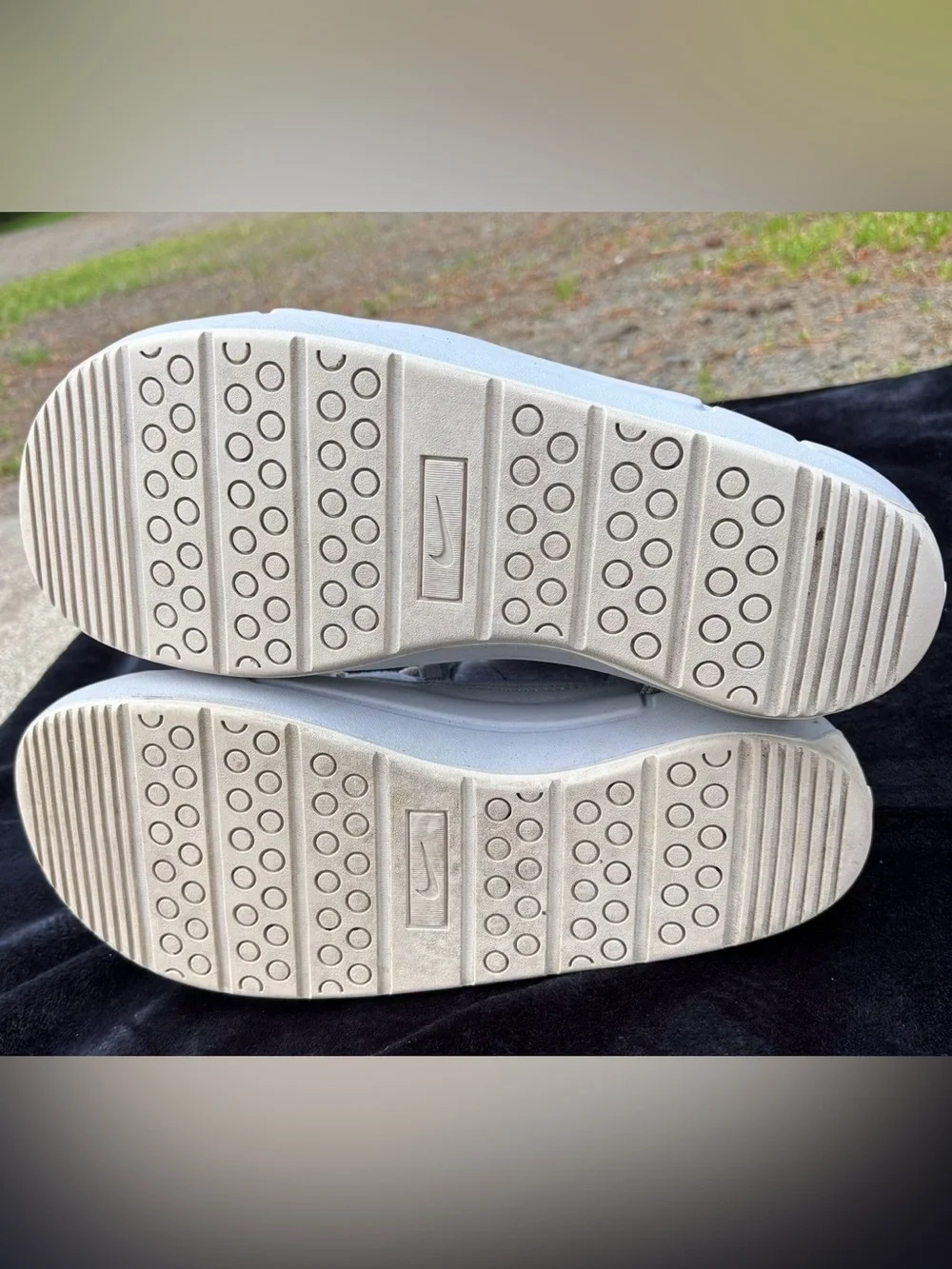 Nike see grey